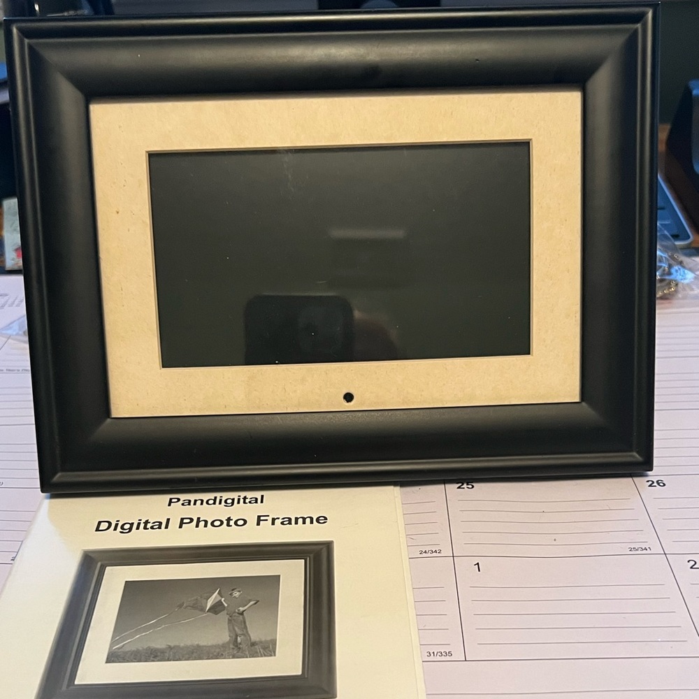 PANDIGITAL PHOTO FRAME